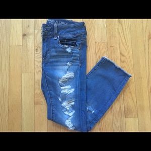 American Eagle Artist Crop